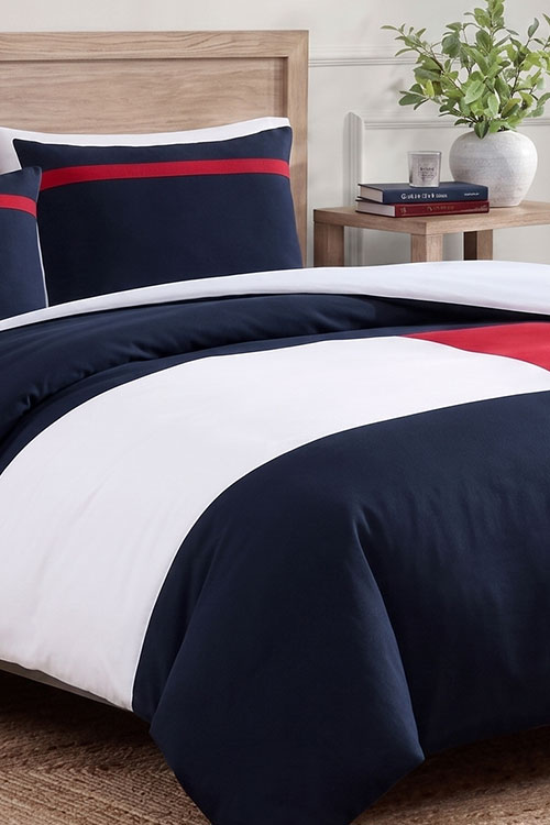 Tommy Hilfiger
